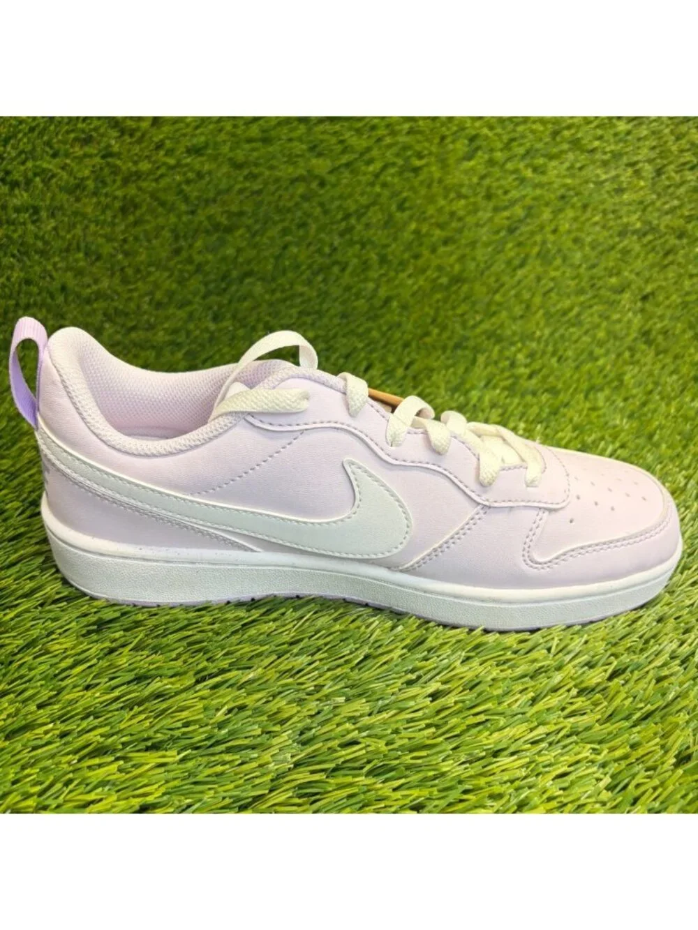 Nike Court Borough Low Girls Size 7Y Purple White Athletic Leather Shoes Sneaker